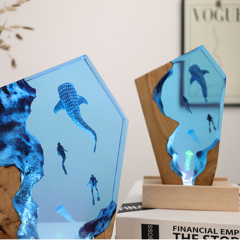 Resin Cave Whale Diver Desktop - Resin Art Wedding Gift 评论和价格